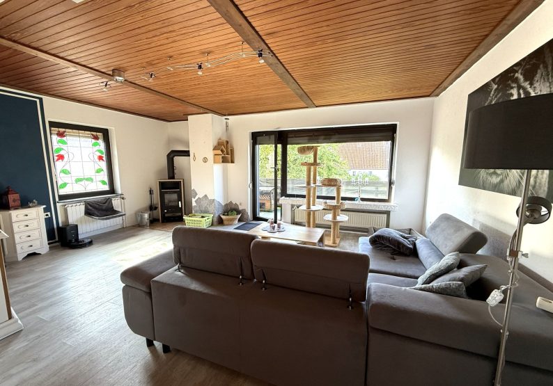 Wohnzimmer DG
